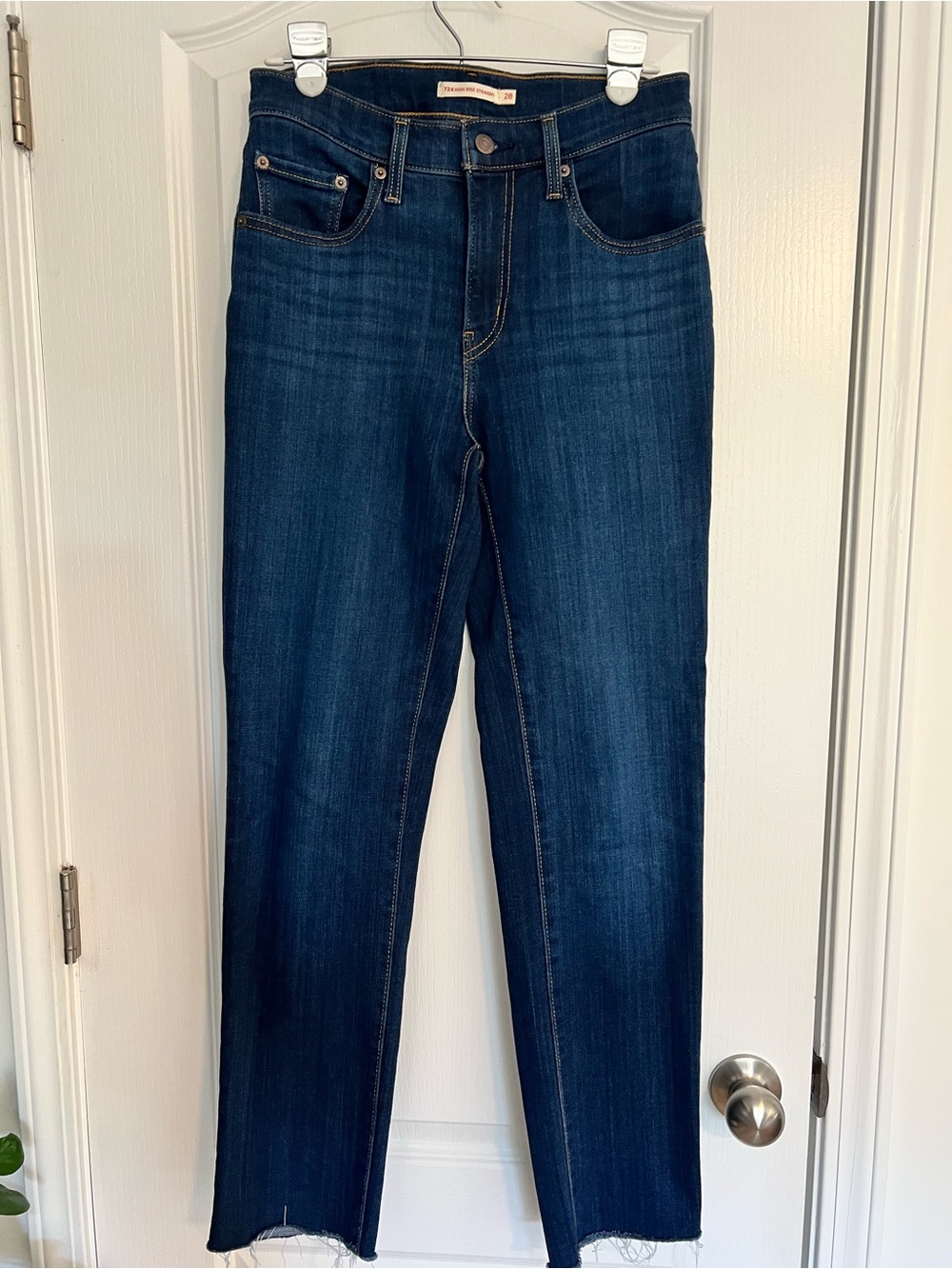 Levi 724 High Rise Straight Women’s Jeans, size Raw Hem